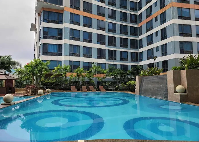 Apartment Spectacular Penthouse With Stunning Balcony In Eastwood Mall Manila